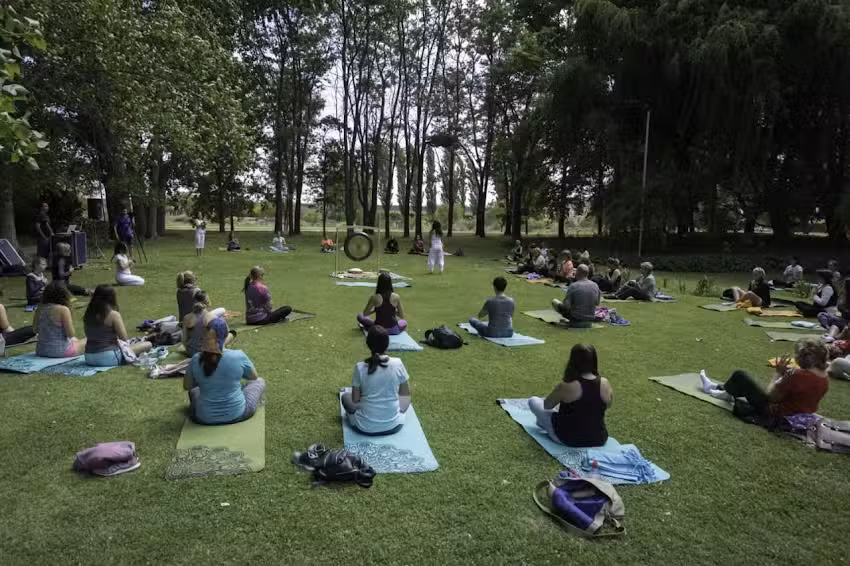 CASA DE YOGA Y MEDITACION &ndash; CHACRAS DE CORIA