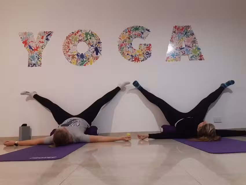 Clases de Yoga Santosha