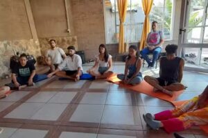 Escuela de yoga holistico frecuencia 432 hz