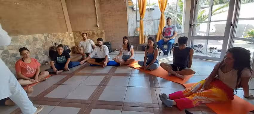 Escuela de yoga holistico frecuencia 432 hz