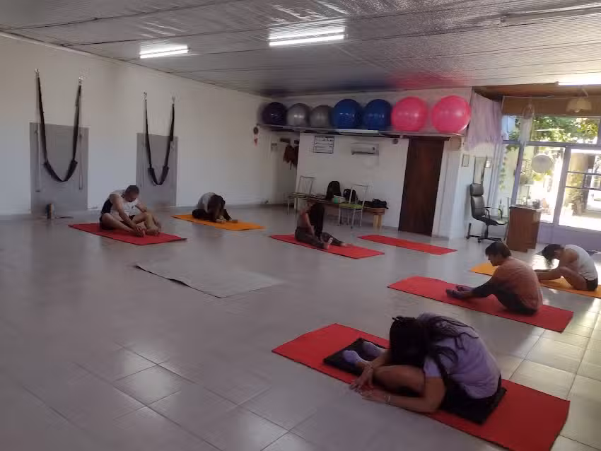 Escuela de yoga Samadhi