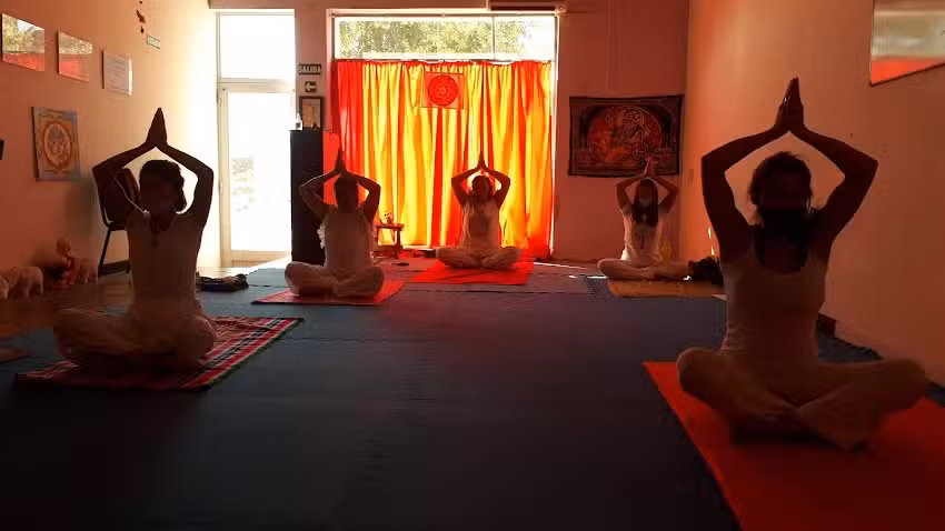 Espacio Moksha Chajari Yoga