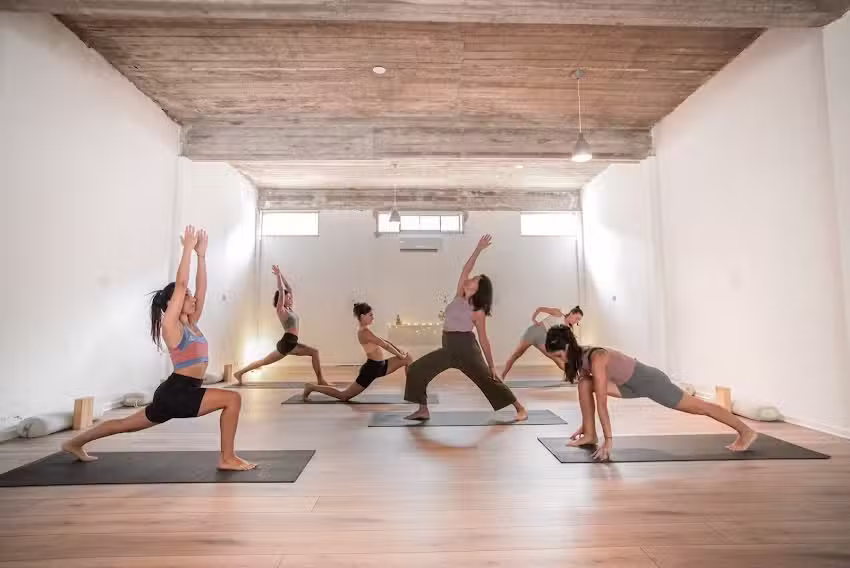 ESTUDIO ATHA YOGA