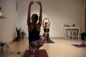 FLUIR YOGA Estudio de yoga