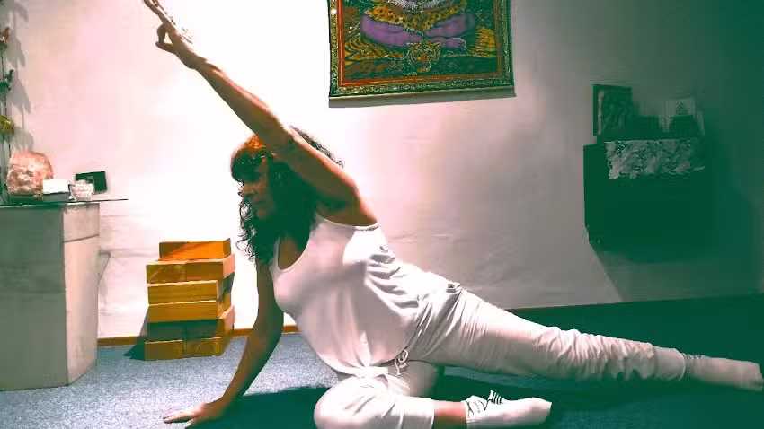 Salon De Yoga Terap&eacute;utico