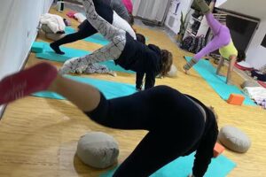 VALE Volver a la Esencia – Yoga & Reiki Studio
