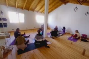 Viparita Karani Estudio de Yoga