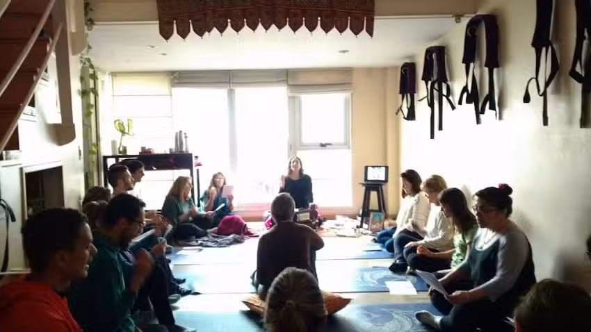 Yoga y Meditaci&oacute;n